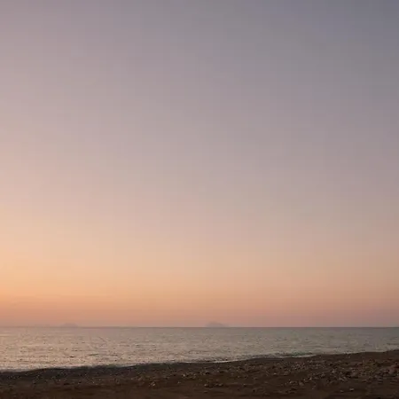 Costa Tirrena 公寓