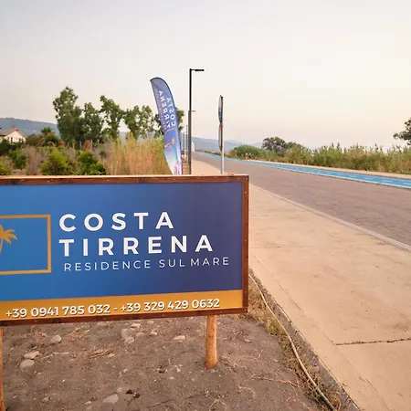 Costa Tirrena 公寓 *