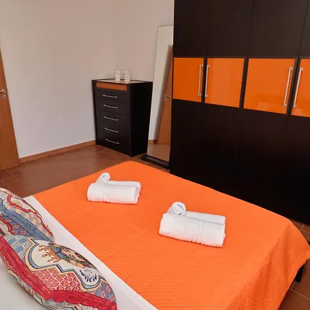 Costa Tirrena 公寓