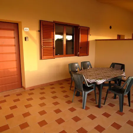 Costa Tirrena Апартаменты *